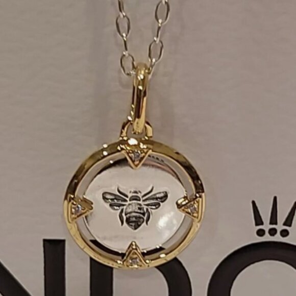 Authentic PANDORA SS and 14k plated Two-tone Bee Medallion Charm 763417C01 - Picture 4 of 13